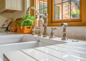 Butler sink with boiling water tap and lever tap